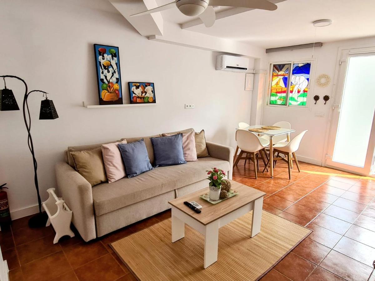 Villa Pitato Nuevo, Cerca De La Playa, Parking En La Puerta Del Alojamiento La Cala Del Moral Extérieur photo